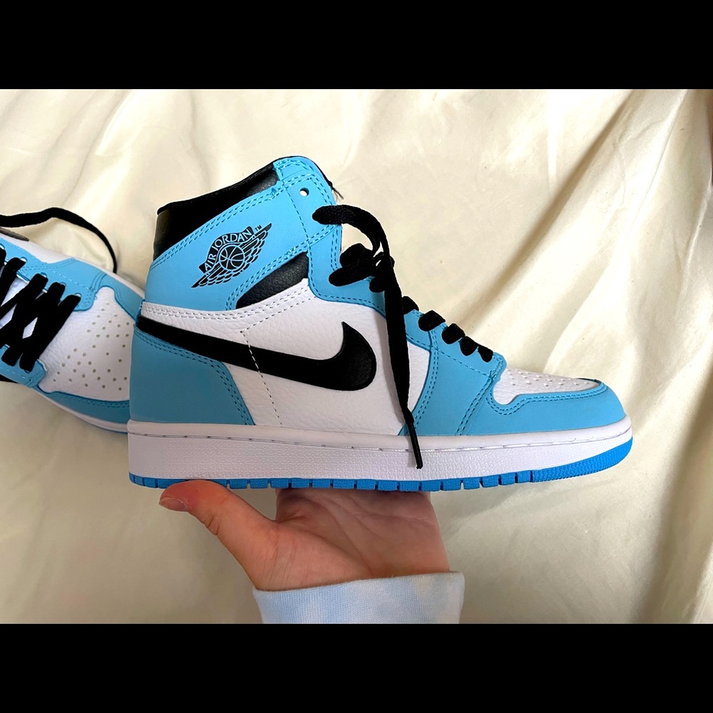 Jordan 1 High Retro OG University Blue